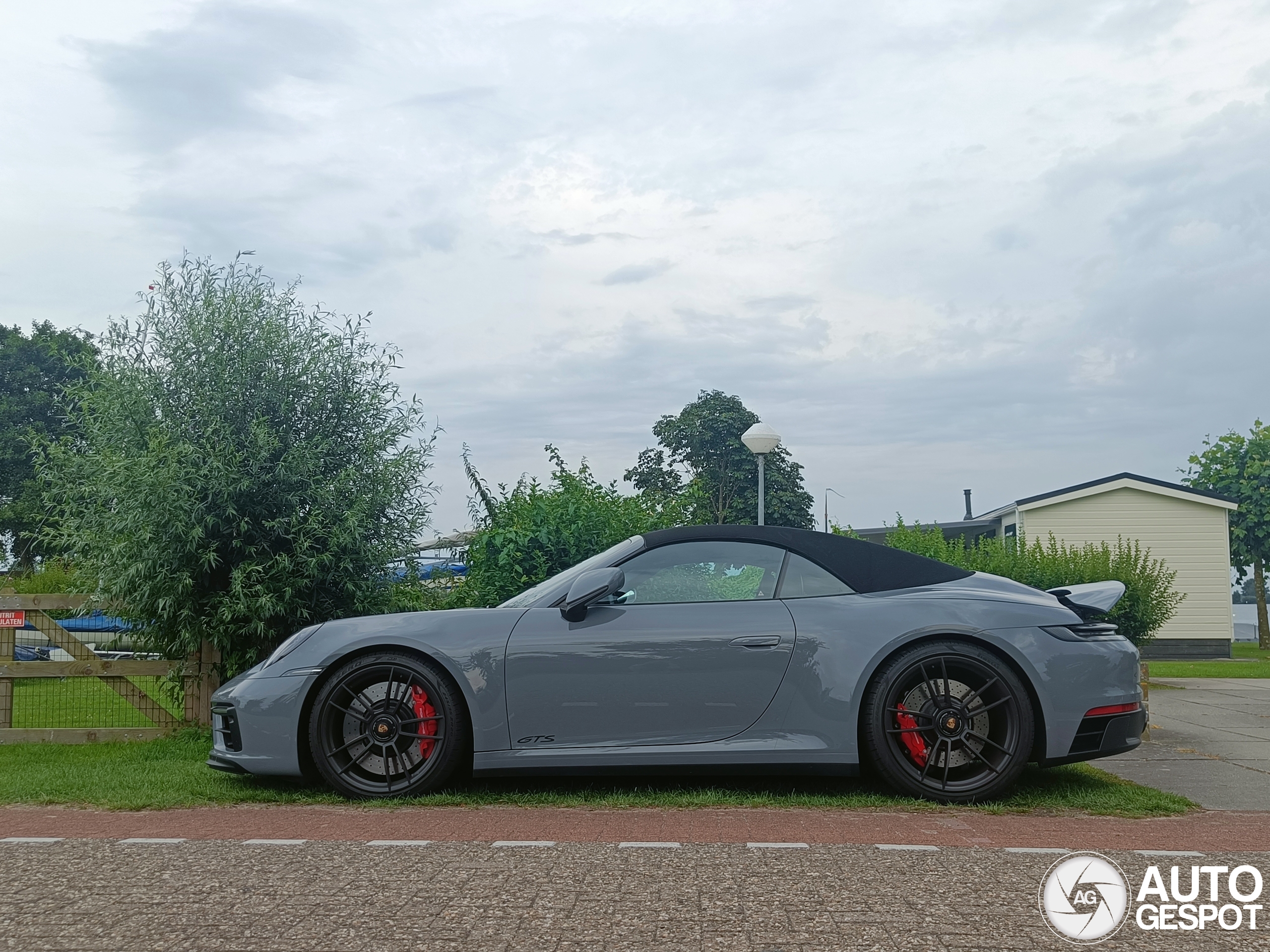 Porsche 992 Carrera 4 GTS Cabriolet MkI