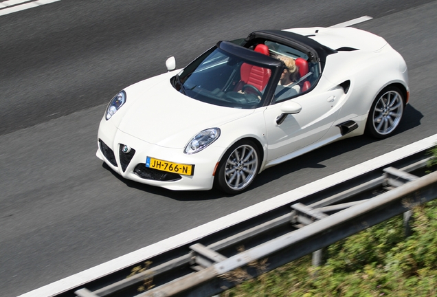 Alfa Romeo 4C Spider