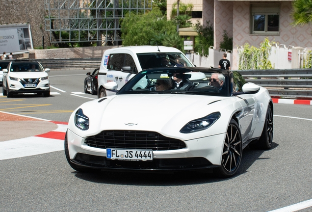 Aston Martin DB11 V8 Volante