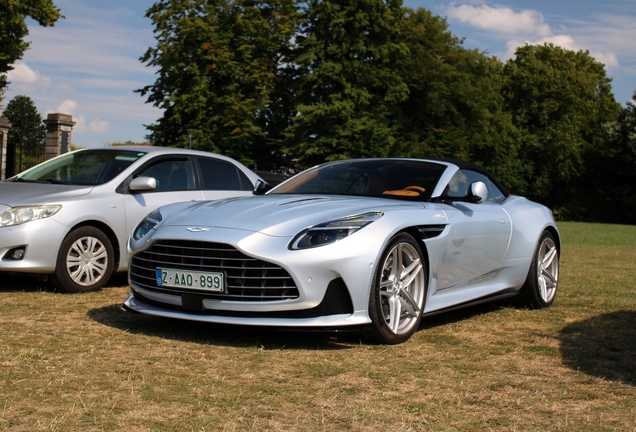 Aston Martin DB12 Volante