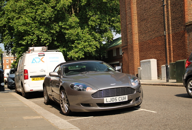 Aston Martin DB9 Volante