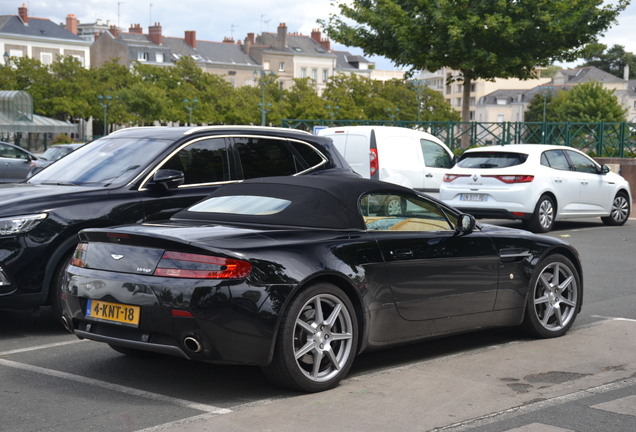 Aston Martin V8 Vantage Roadster