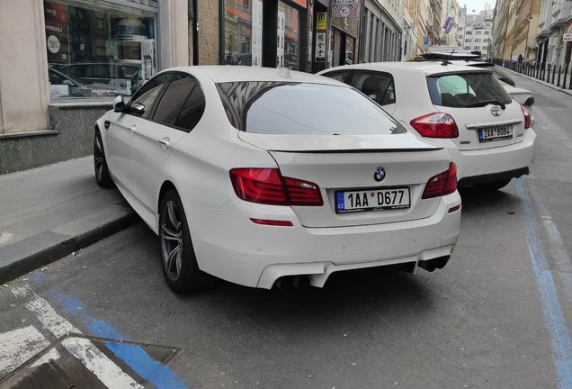 BMW M5 F10 2011