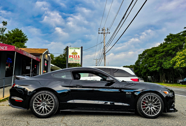 Ford Mustang GT 2015