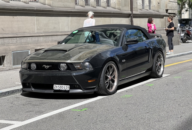 Ford Mustang GT Convertible 2011