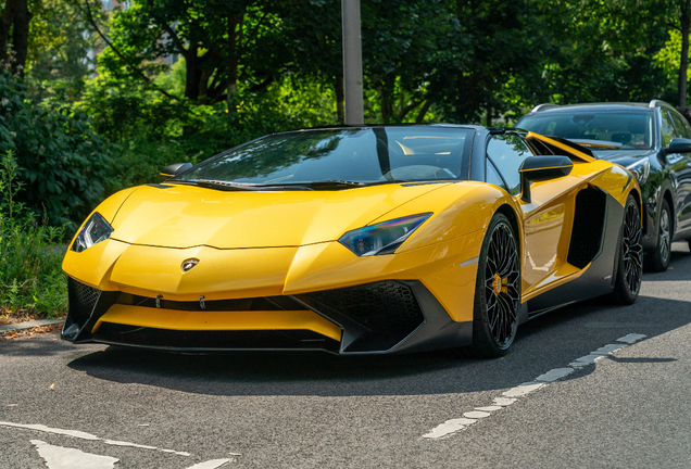 Lamborghini Aventador LP750-4 SuperVeloce Roadster