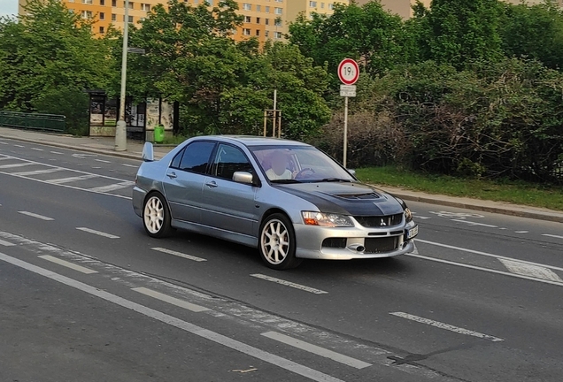 Mitsubishi Lancer Evolution IX