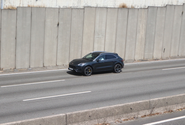 Porsche 95B Macan Turbo