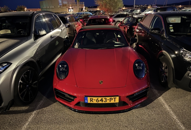 Porsche 992 Carrera 4 GTS Cabriolet