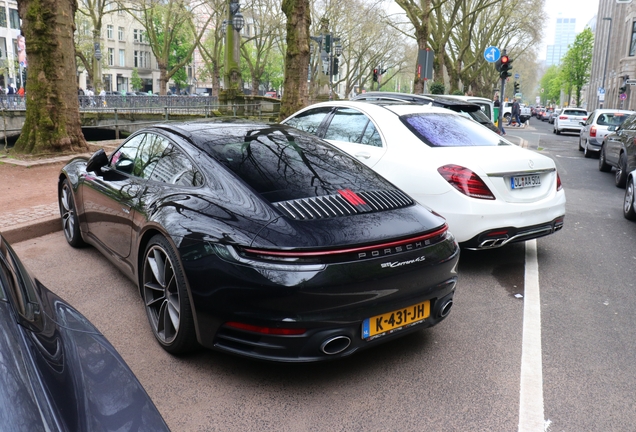 Porsche 992 Carrera 4S