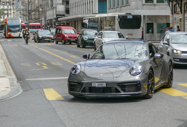 Porsche 992 Carrera GTS
