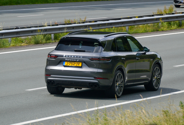 Porsche Cayenne Turbo S E-Hybrid