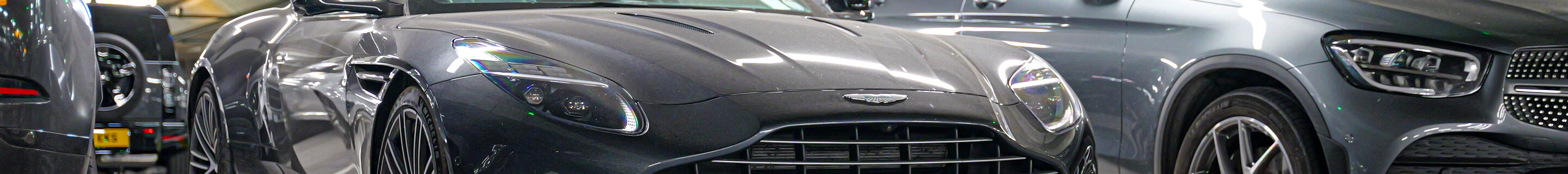 Aston Martin DB12