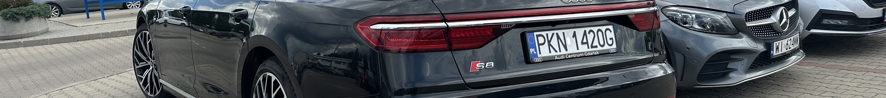 Audi S8 D5