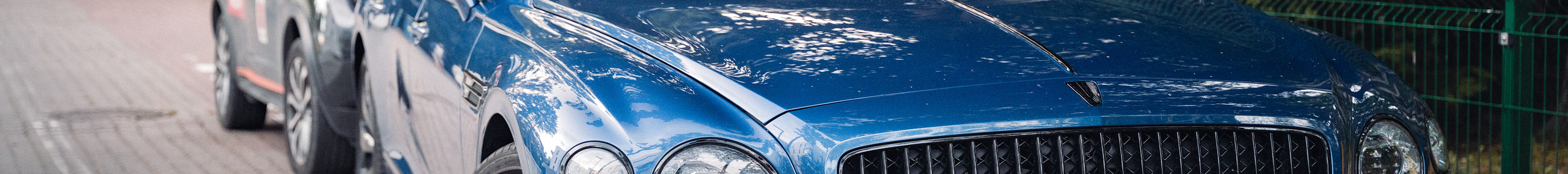 Bentley Flying Spur Hybrid Azure