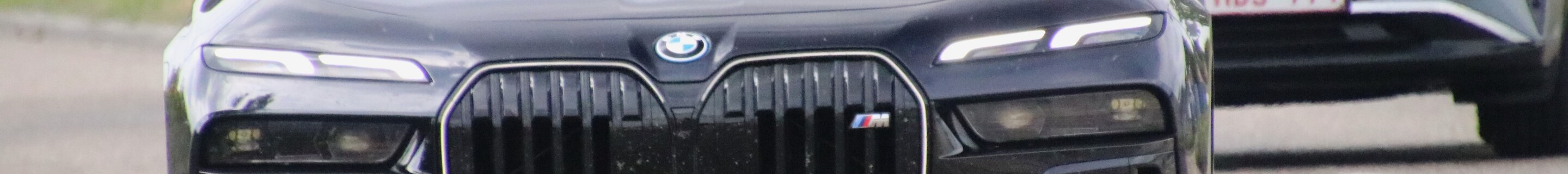 BMW M760e xDrive