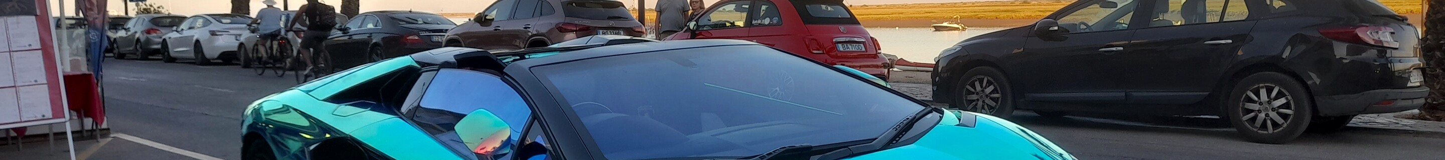 Lamborghini Aventador LP700-4 Roadster