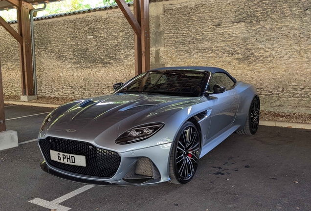 Aston Martin DBS Superleggera Volante