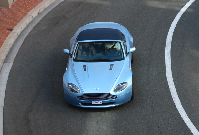 Aston Martin V8 Vantage Roadster