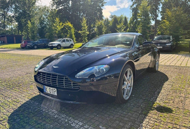 Aston Martin V8 Vantage Roadster