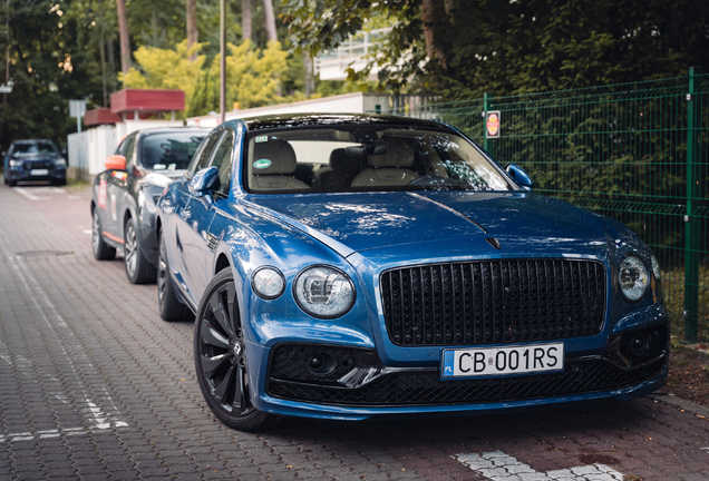 Bentley Flying Spur Hybrid Azure