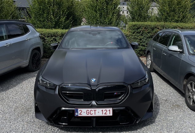 BMW M5 G90