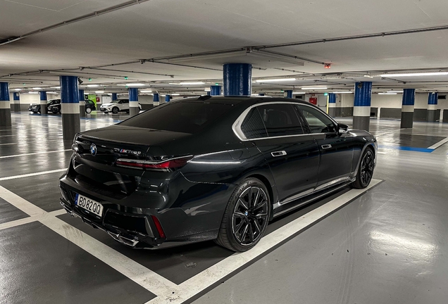 BMW M760e xDrive