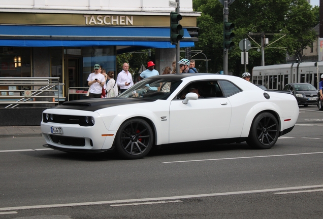 Dodge Challenger SRT Demon
