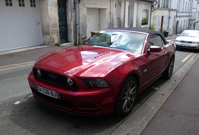 Ford Mustang GT Convertible 2013