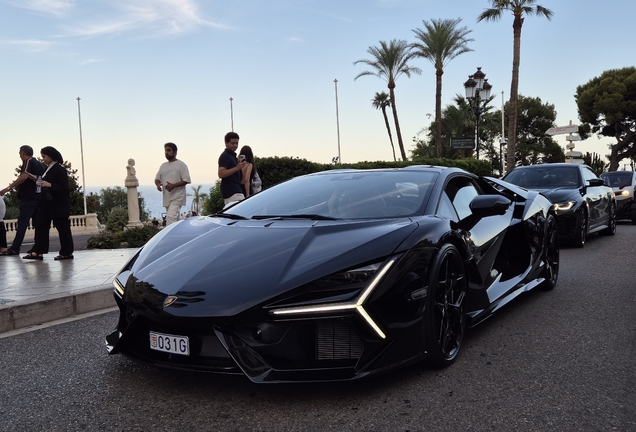 Lamborghini Revuelto