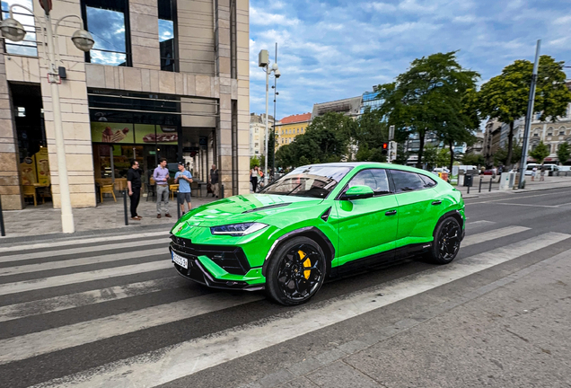 Lamborghini Urus Performante