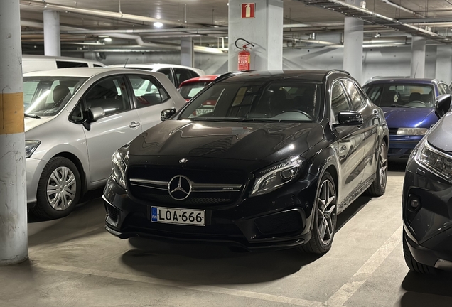 Mercedes-Benz GLA 45 AMG X156