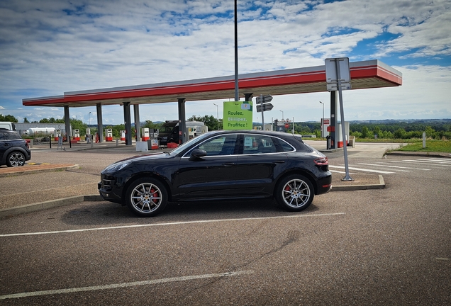 Porsche 95B Macan Turbo