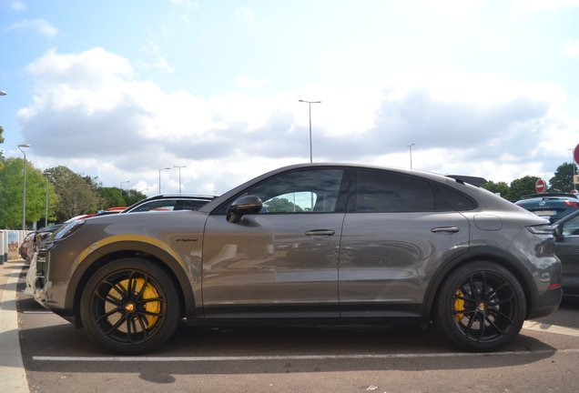 Porsche Cayenne Coupé Turbo E-Hybrid