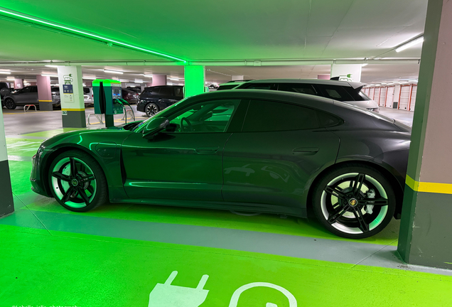 Porsche Taycan Turbo MkI