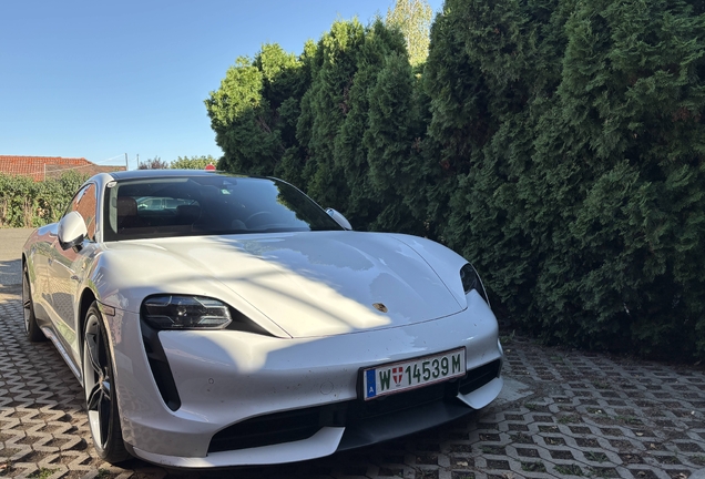 Porsche Taycan Turbo