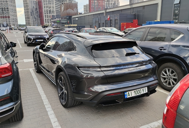 Porsche Taycan Turbo Cross Turismo