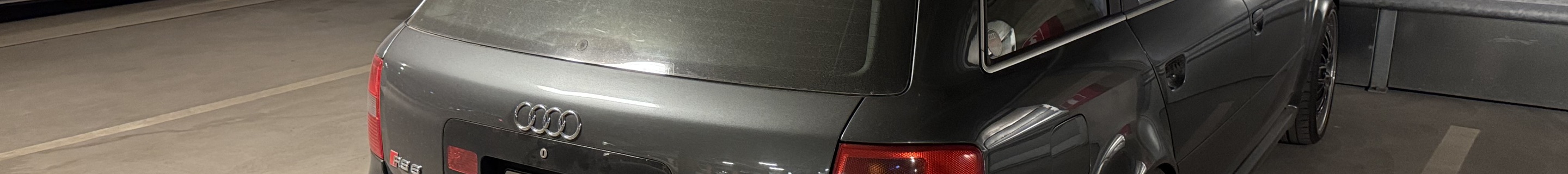 Audi RS6 Avant C5