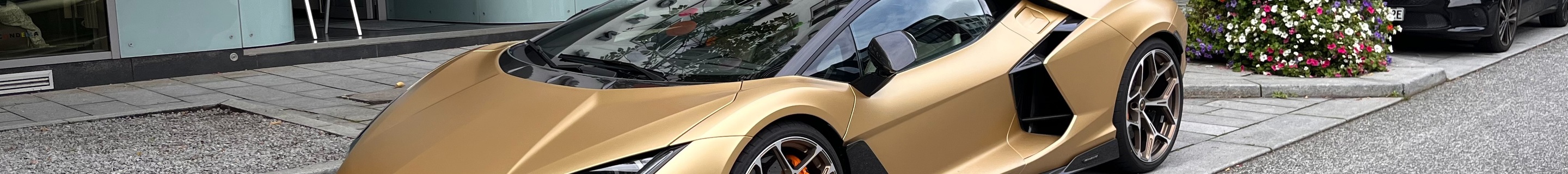 Lamborghini Revuelto