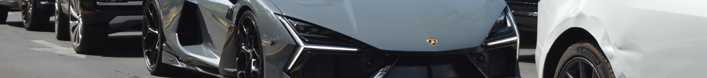 Lamborghini Revuelto