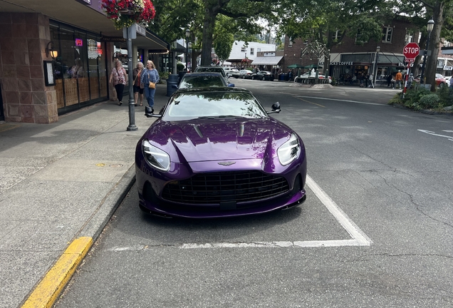 Aston Martin DB12