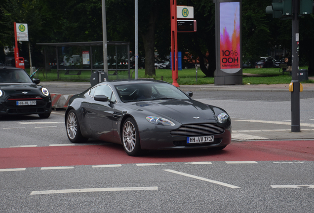 Aston Martin V8 Vantage