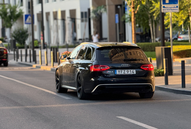 Audi RS4 Avant B8