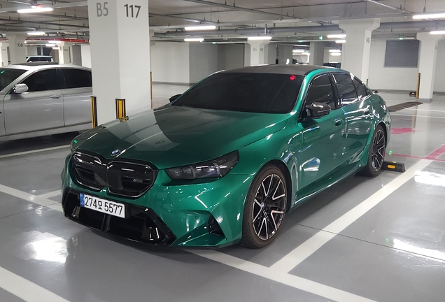 BMW M5 G90
