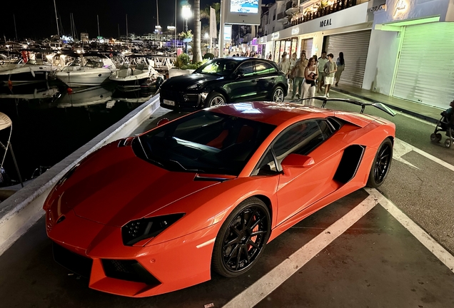 Lamborghini Aventador LP700-4
