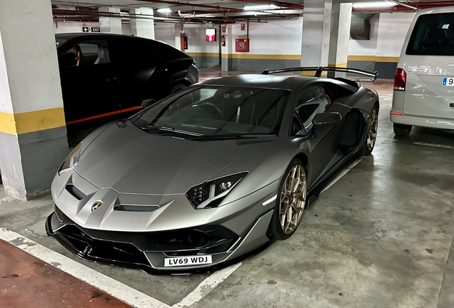 Lamborghini Aventador LP770-4 SVJ