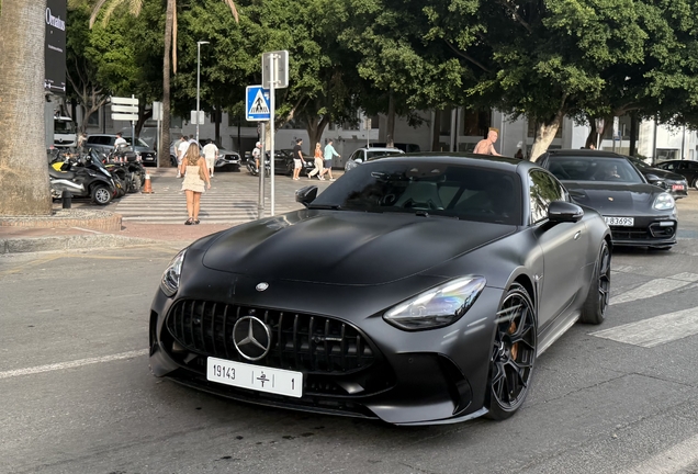 Mercedes-AMG GT 63 C192