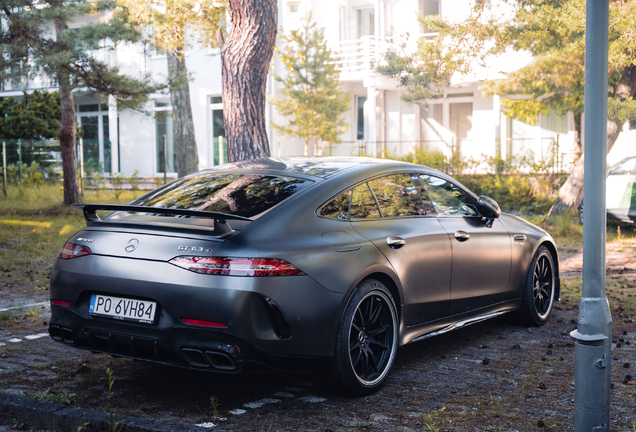 Mercedes-AMG GT 63 S X290