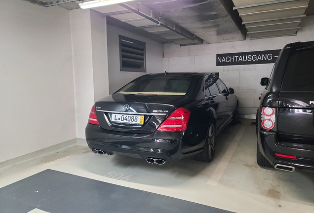 Mercedes-Benz S 65 AMG V221 2010