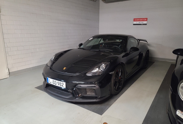 Porsche 718 Cayman GT4